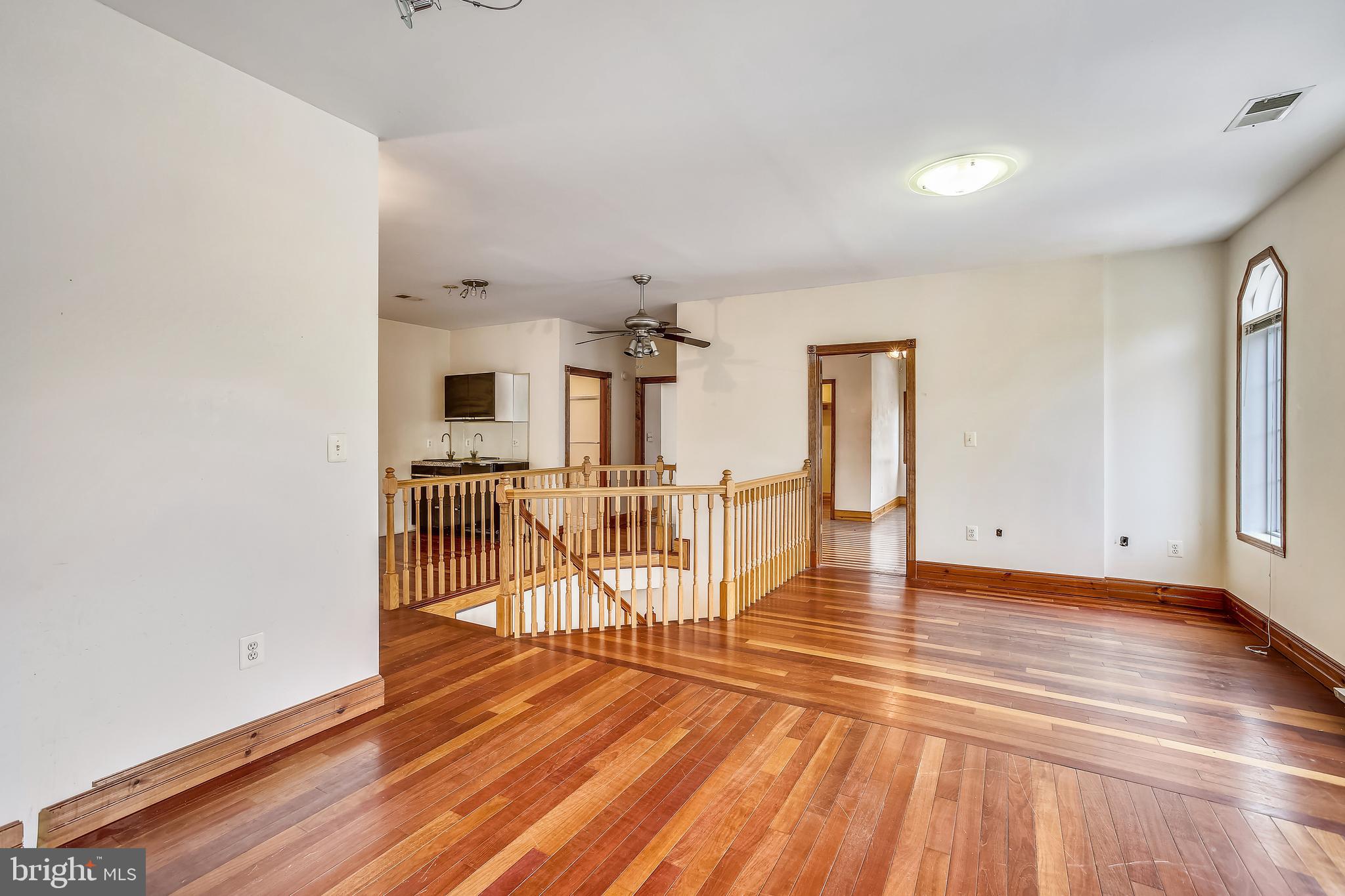 NINE OAKS - Residential