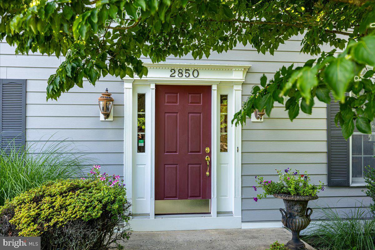 2850 W FOX CHASE CIRCLE