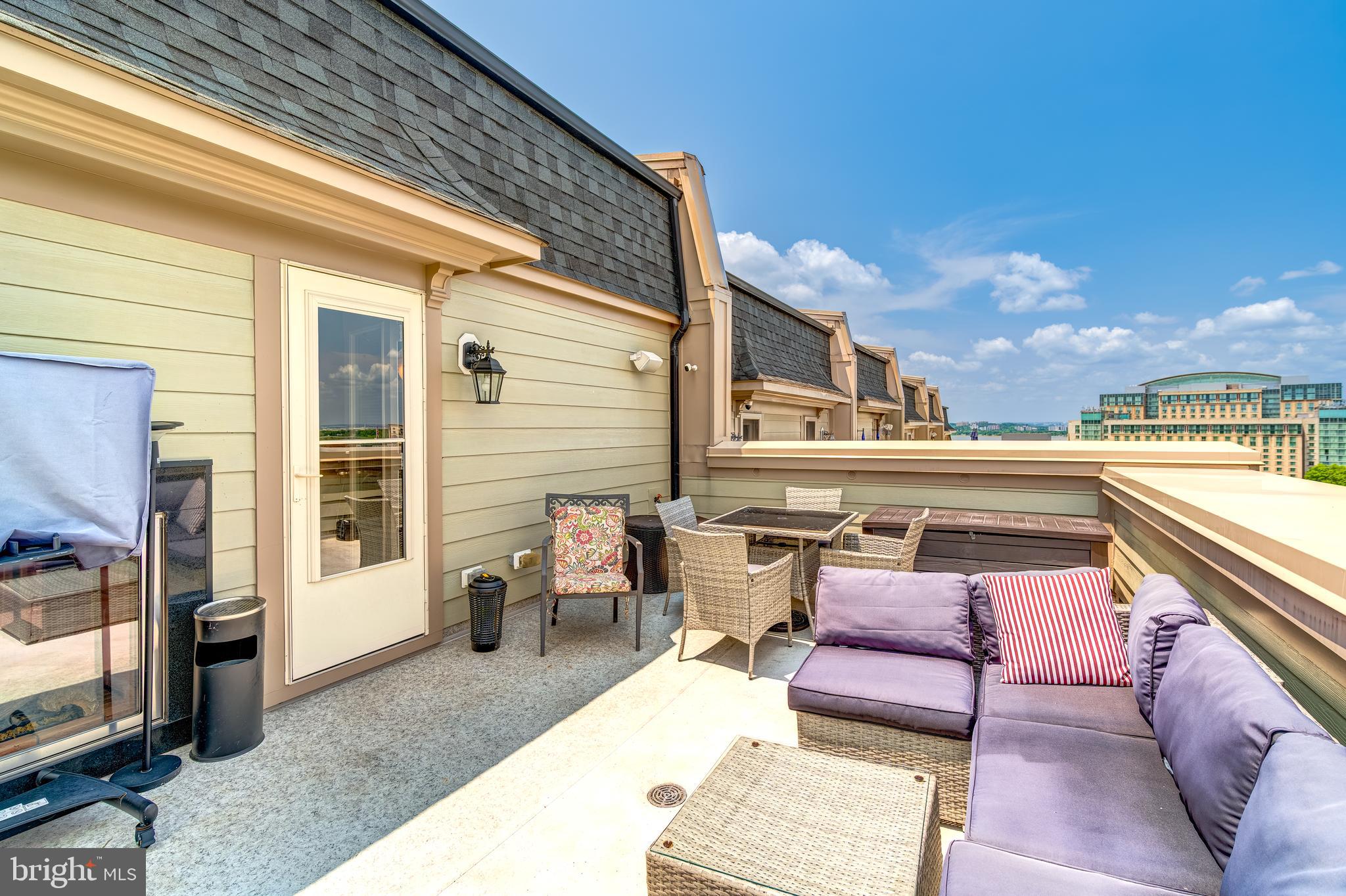 POTOMAC OVERLOOK AT NATIONAL HARBOR - Residential