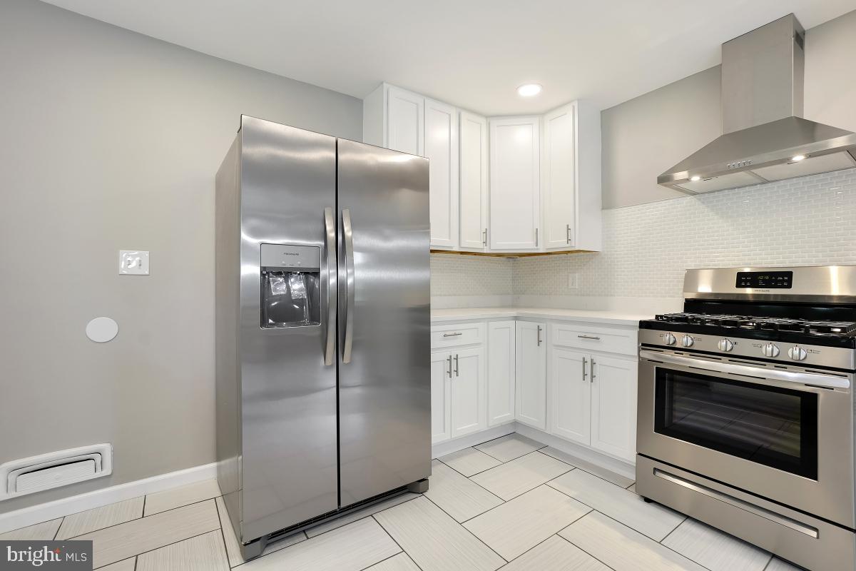 CHURCH HILL - Residential