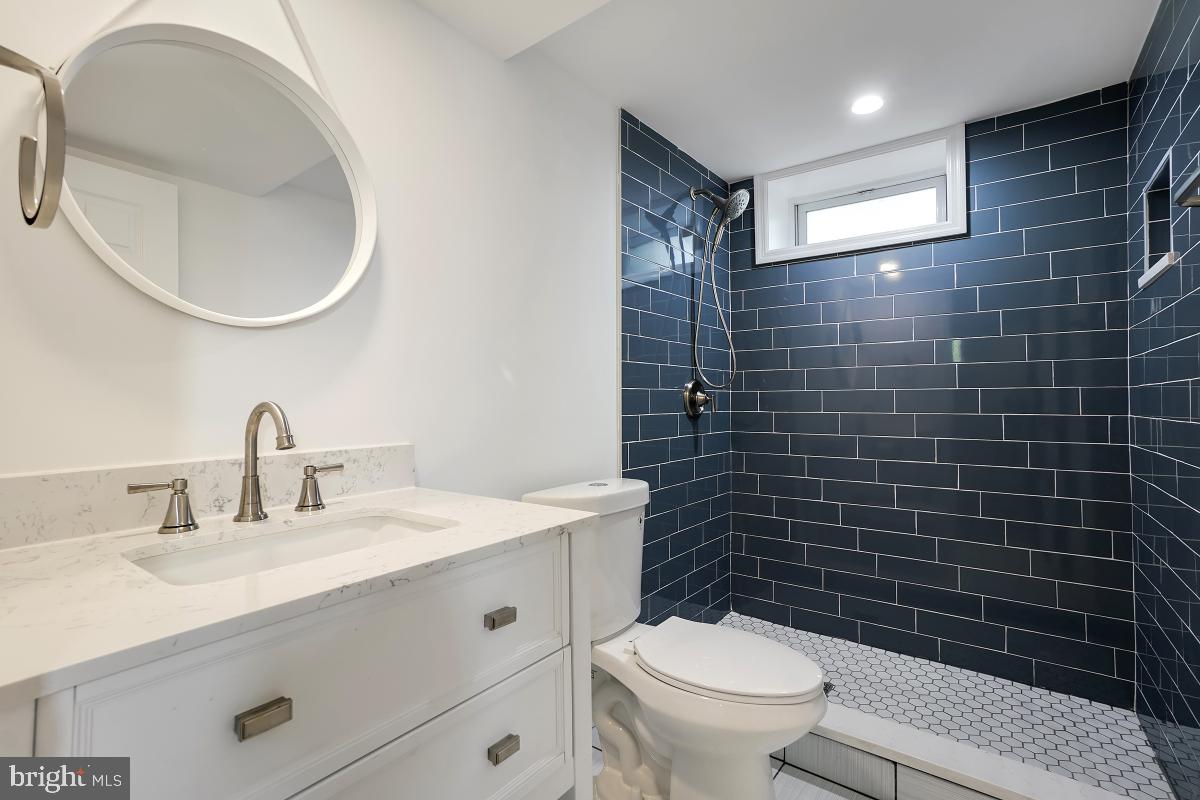 CHURCH HILL - Residential