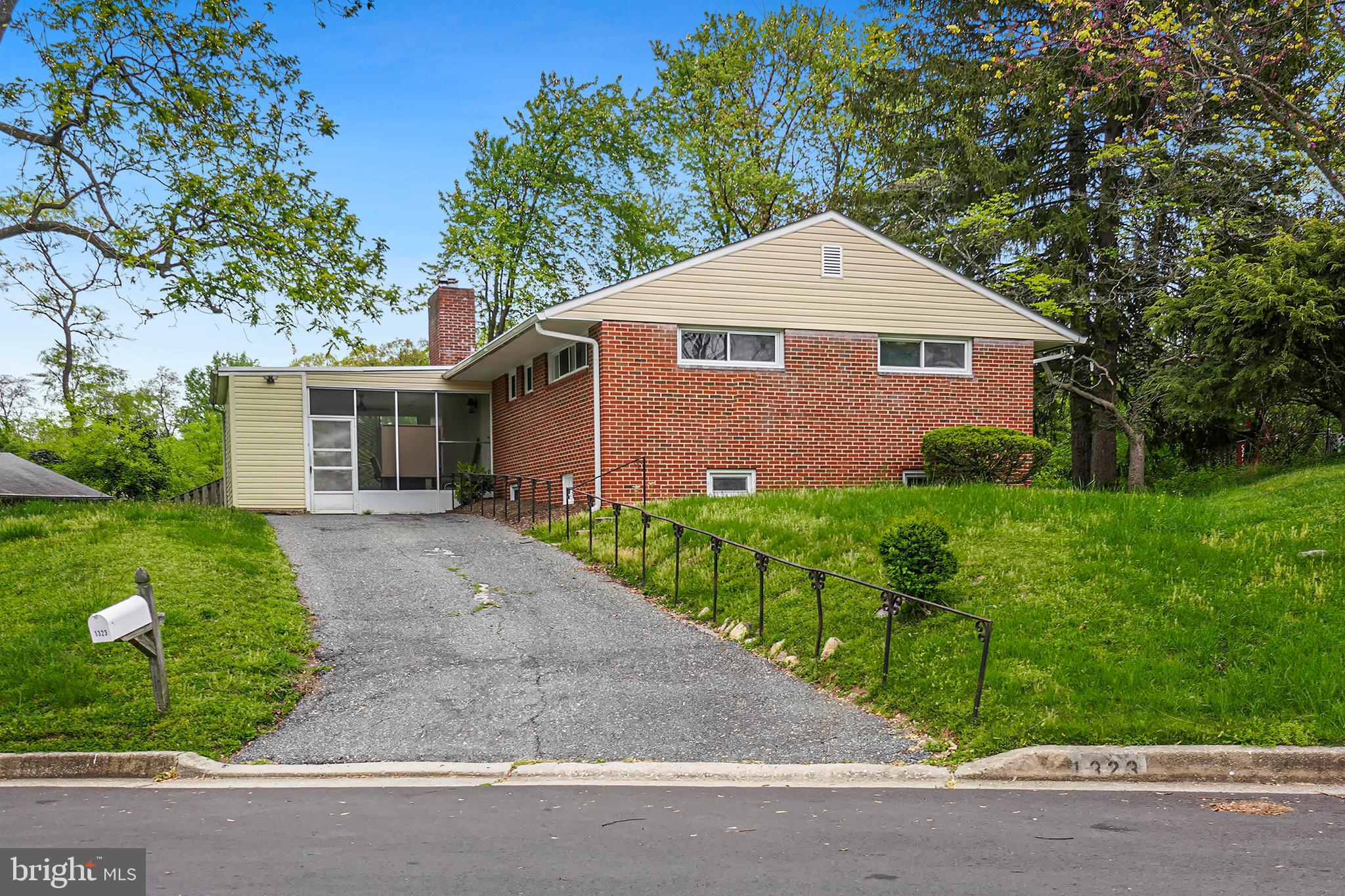 CHURCH HILL - Residential