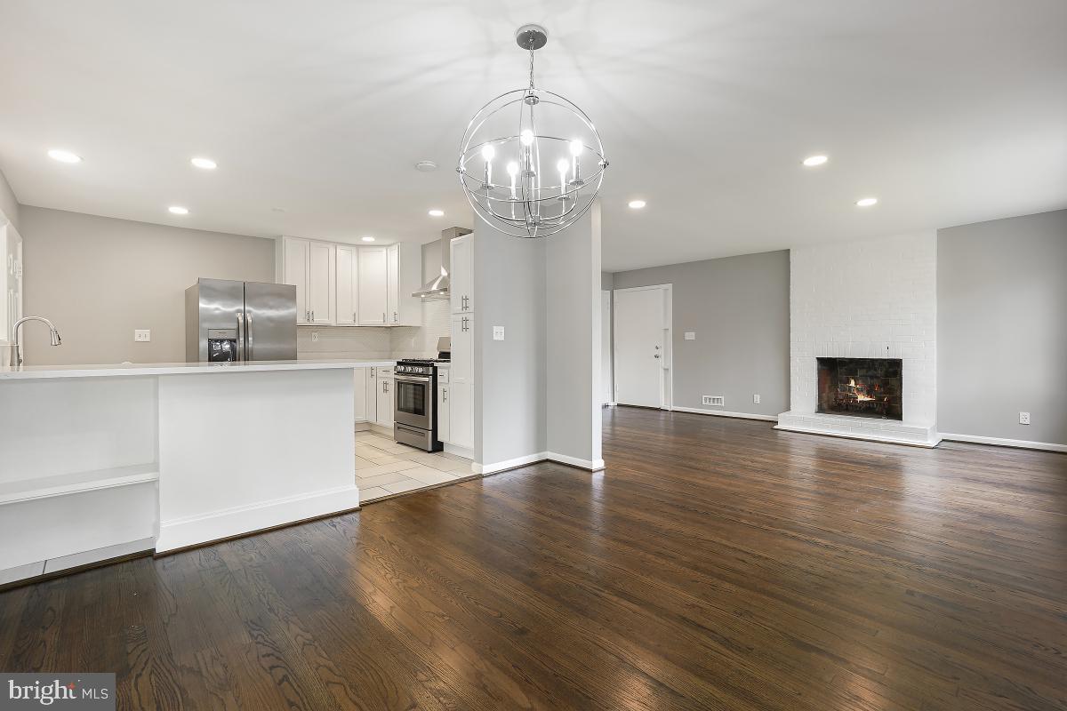 CHURCH HILL - Residential