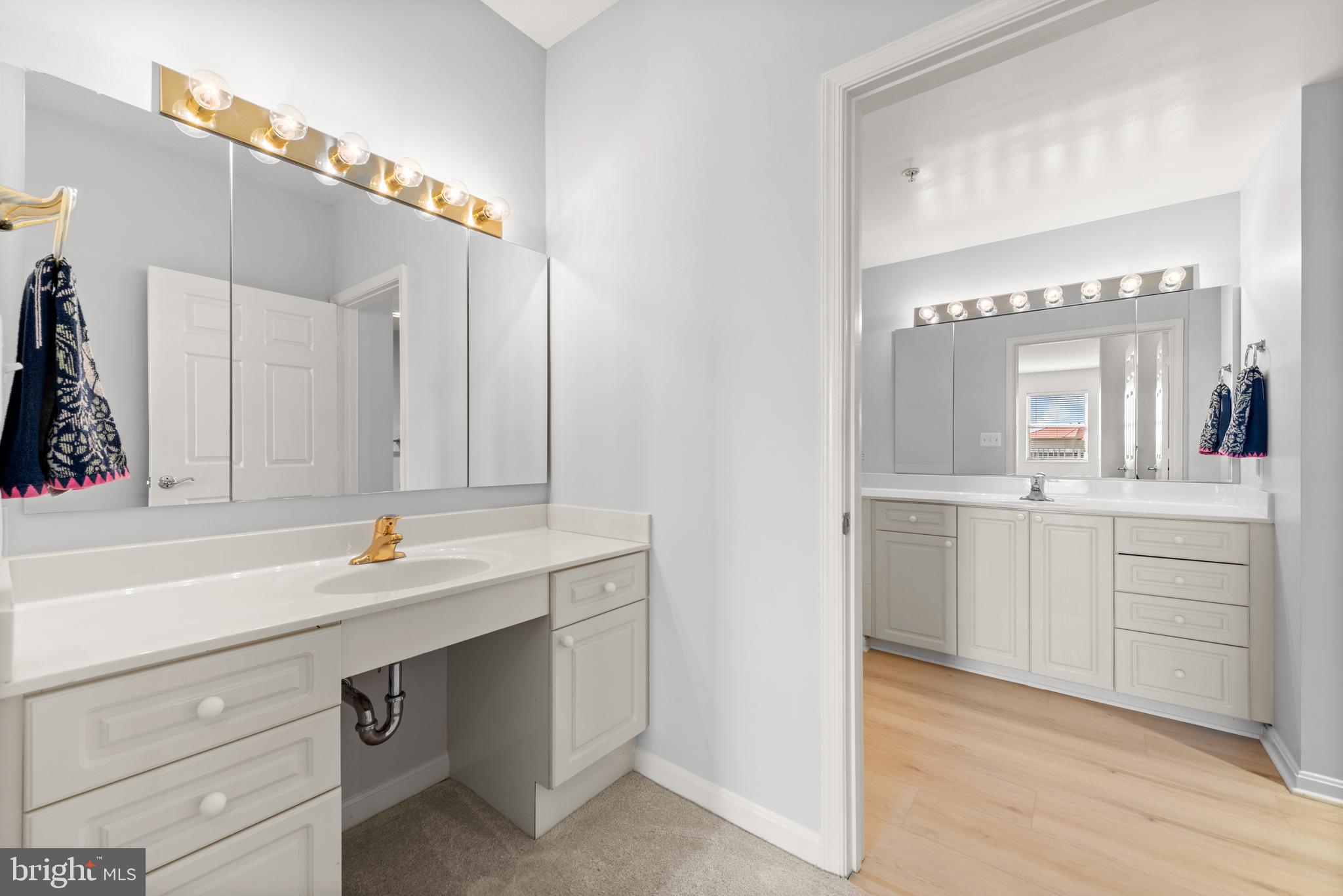 LANSDOWNE WOODS - Residential