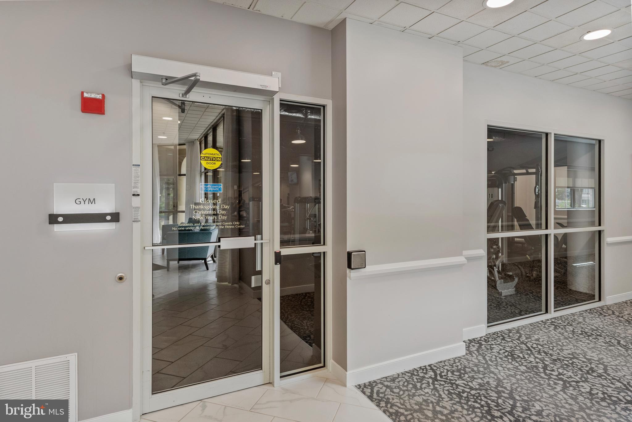 LANSDOWNE WOODS - Residential