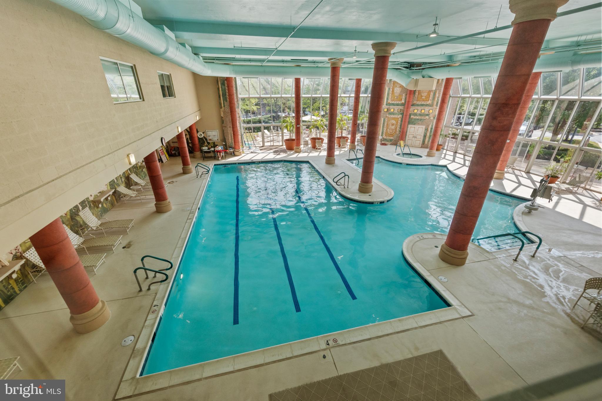 LANSDOWNE WOODS - Residential