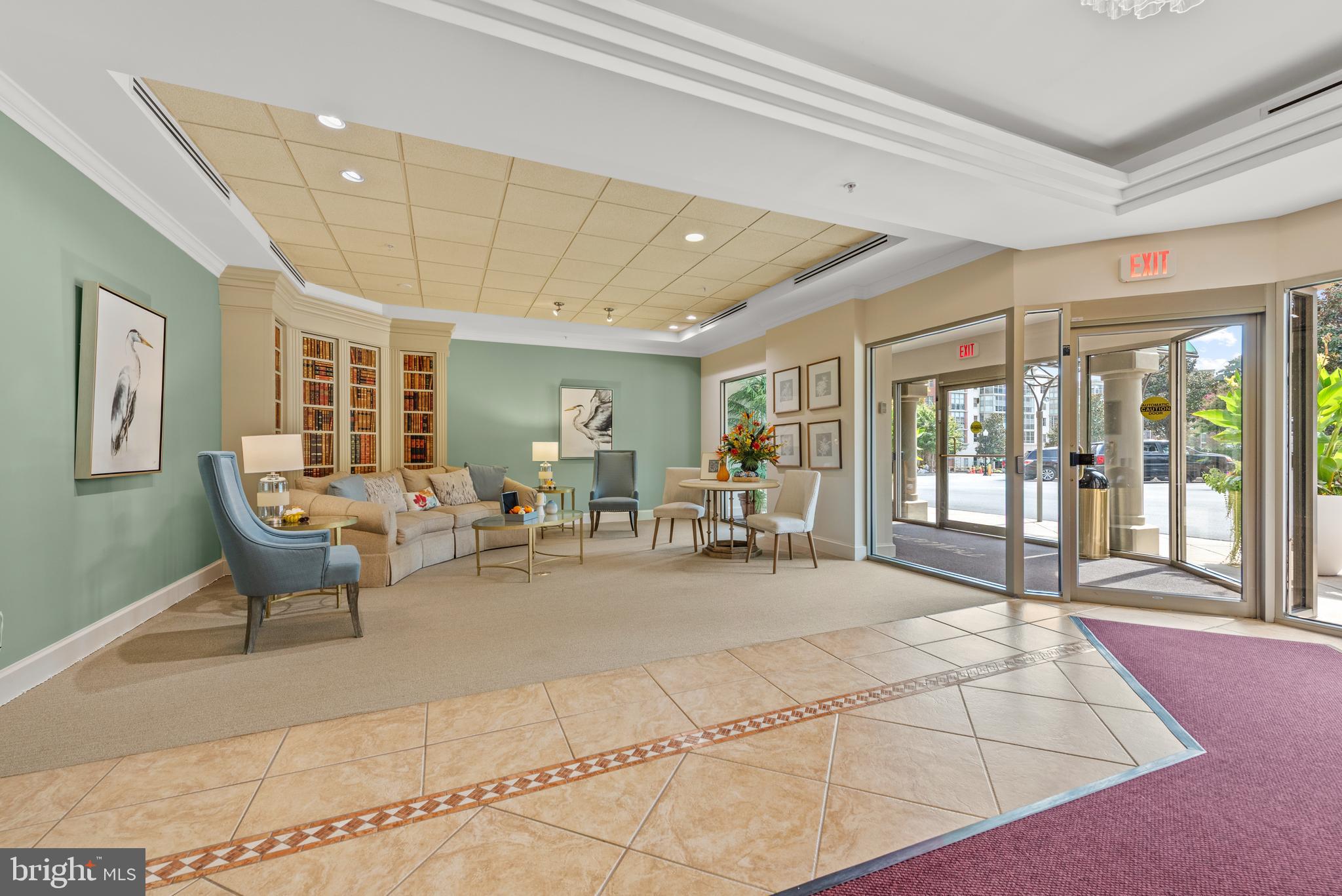 LANSDOWNE WOODS - Residential