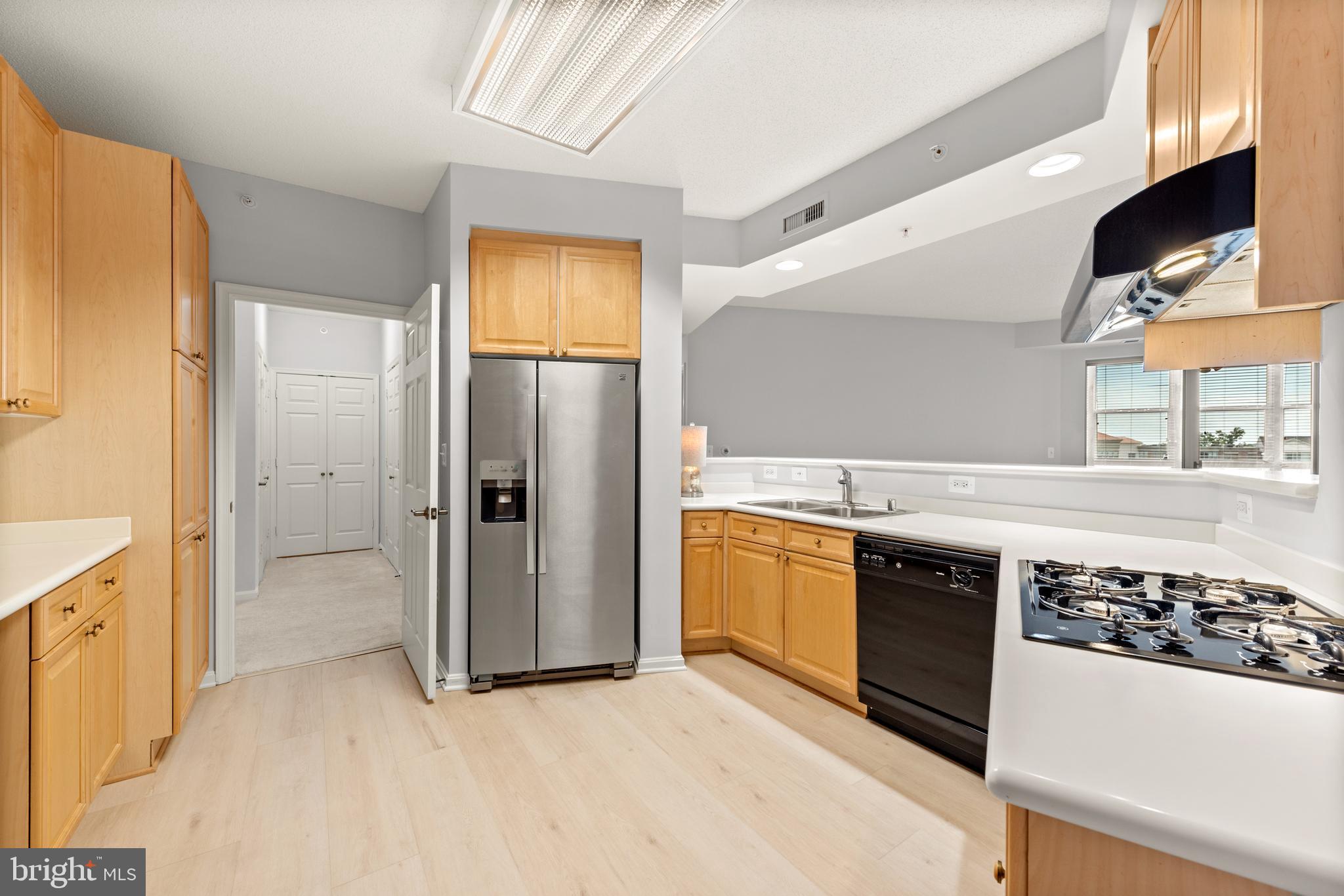 LANSDOWNE WOODS - Residential