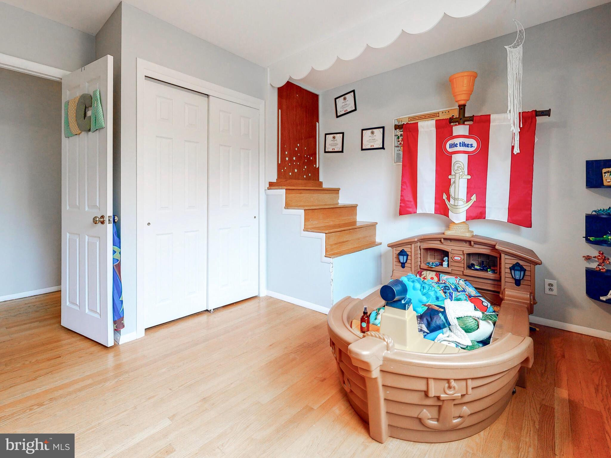 HOMESTEAD VILLAGE - Residential