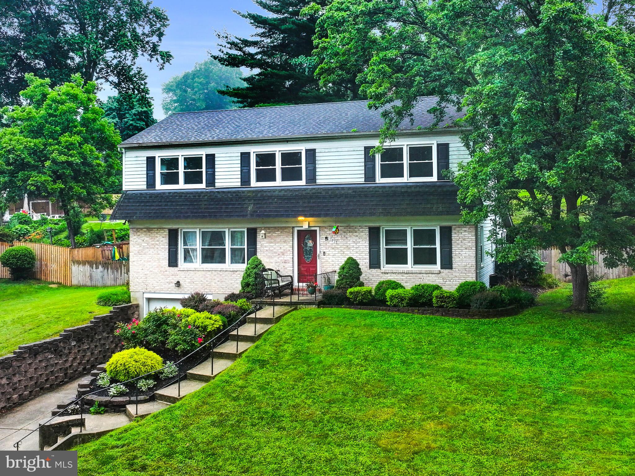 HOMESTEAD VILLAGE - Residential