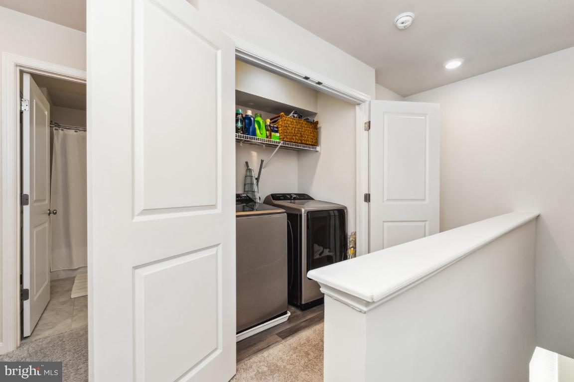 MEDFIELD - Residential