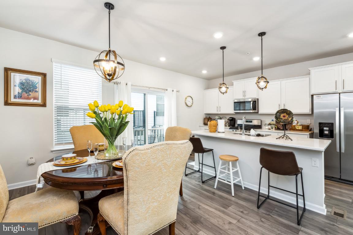 MEDFIELD - Residential