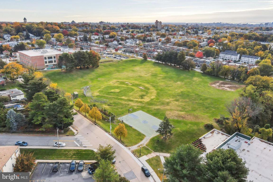 MEDFIELD - Residential