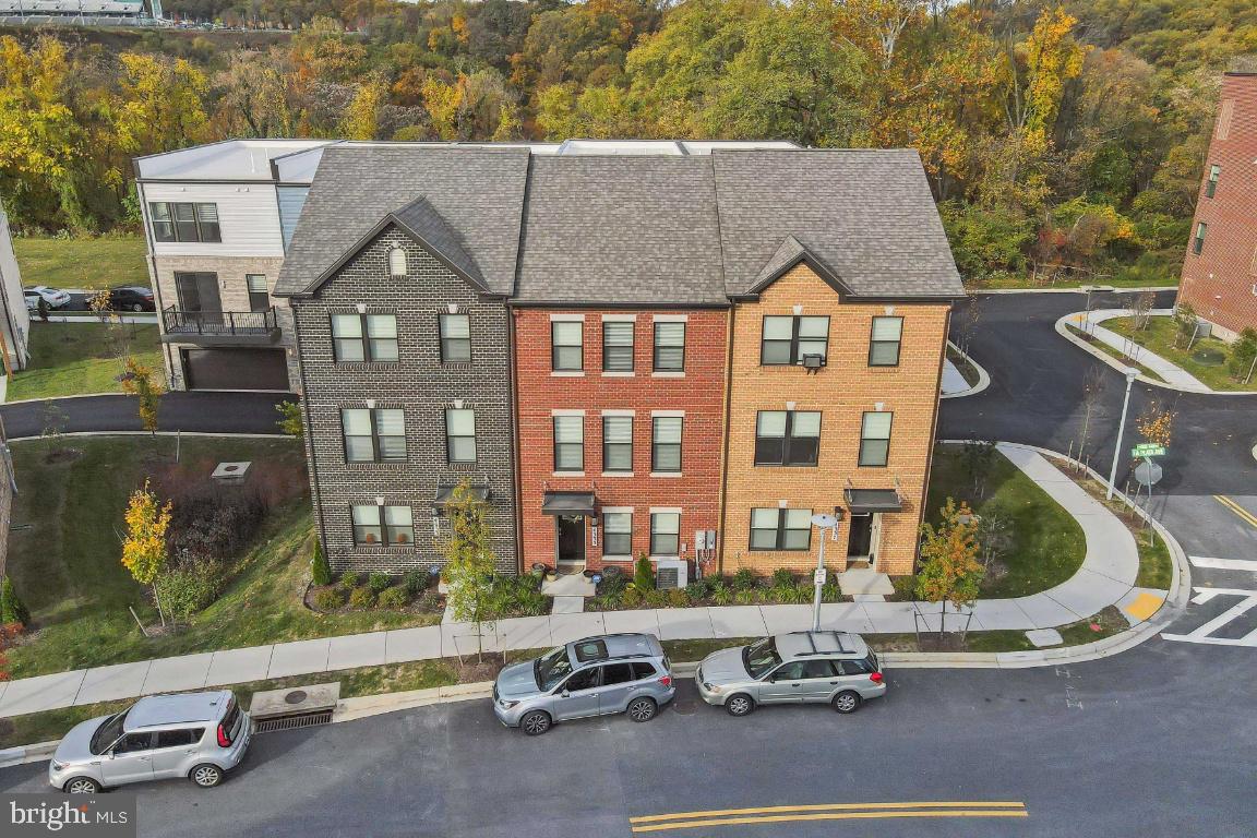 MEDFIELD - Residential