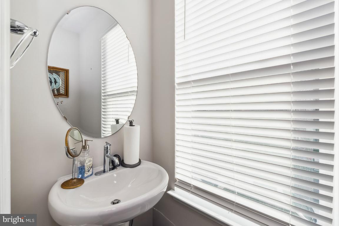 MEDFIELD - Residential