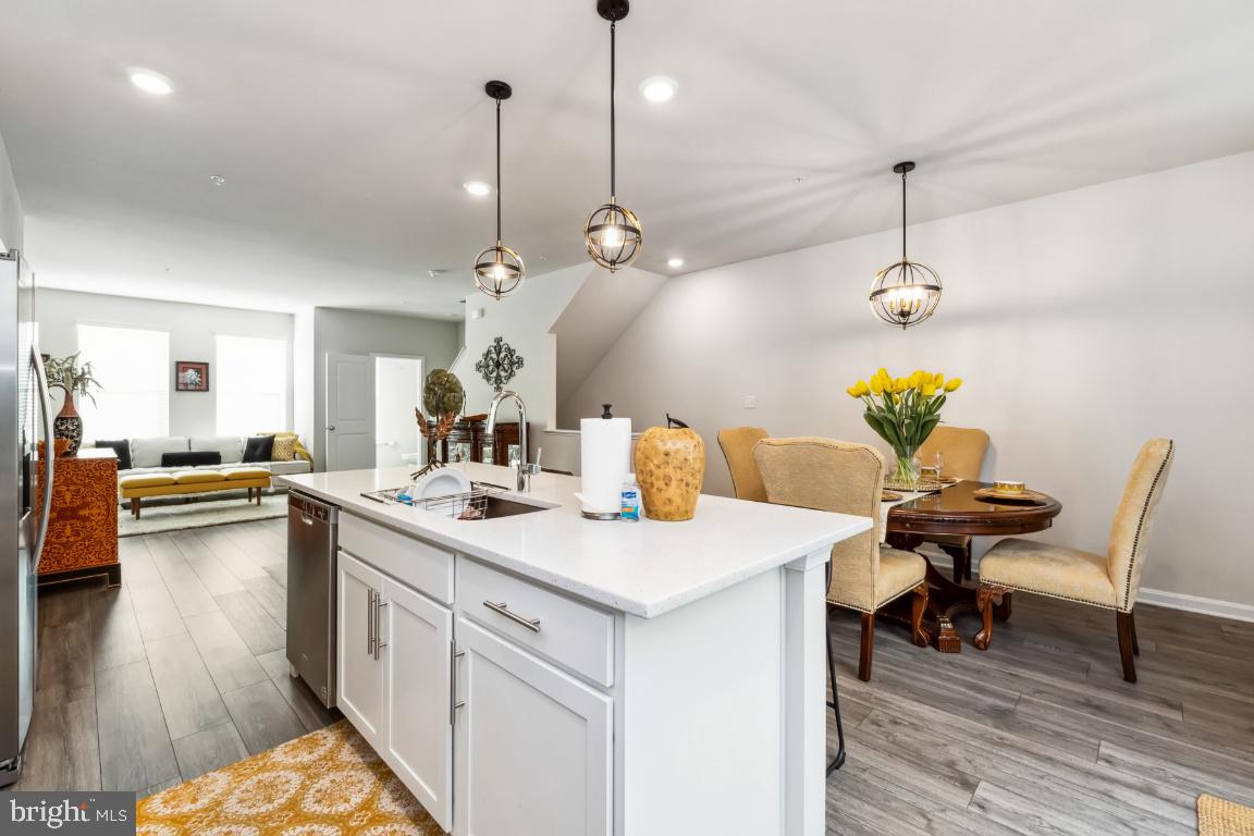 MEDFIELD - Residential