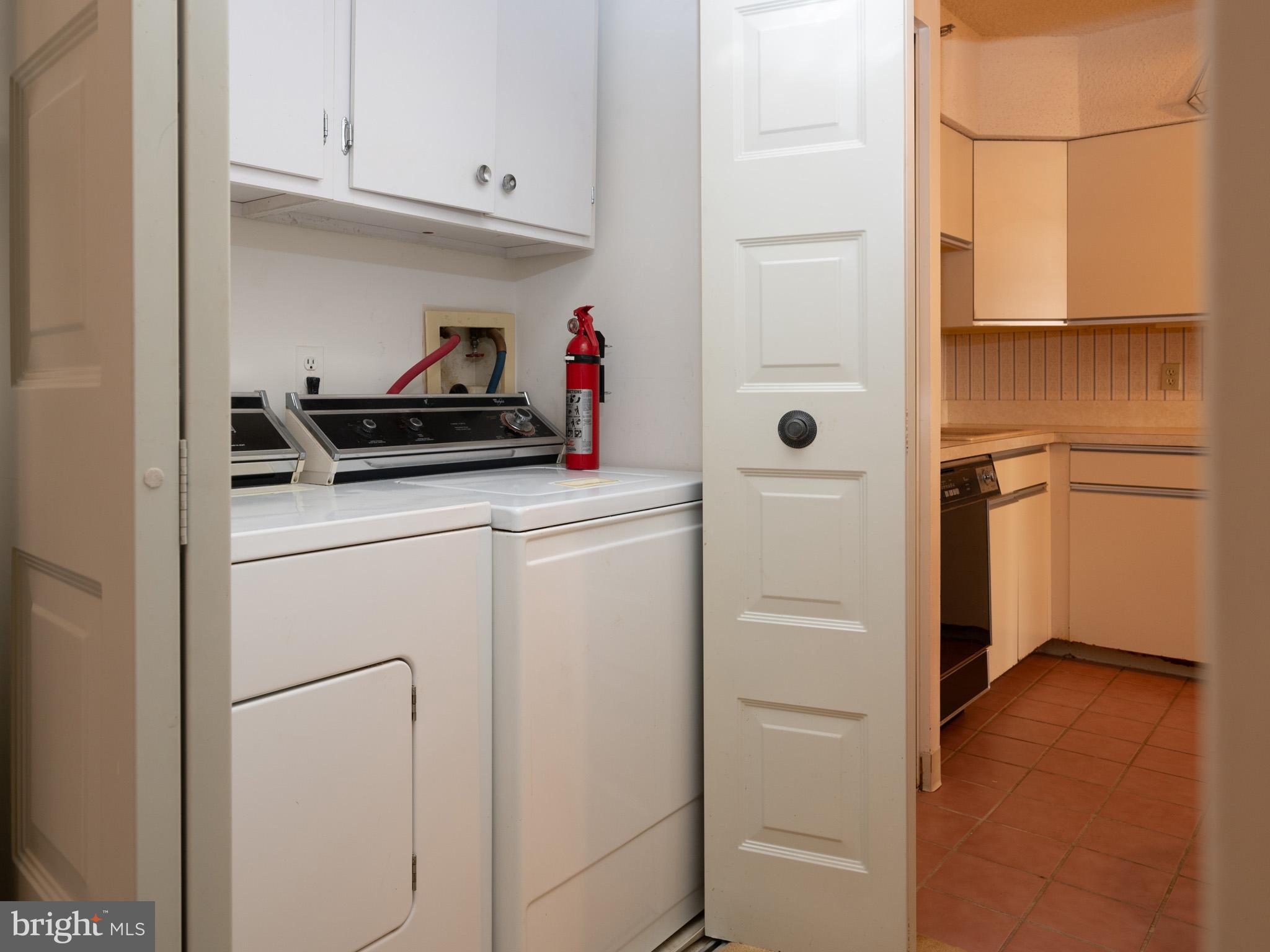 SKYLINE SQUARE CONDO - Residential