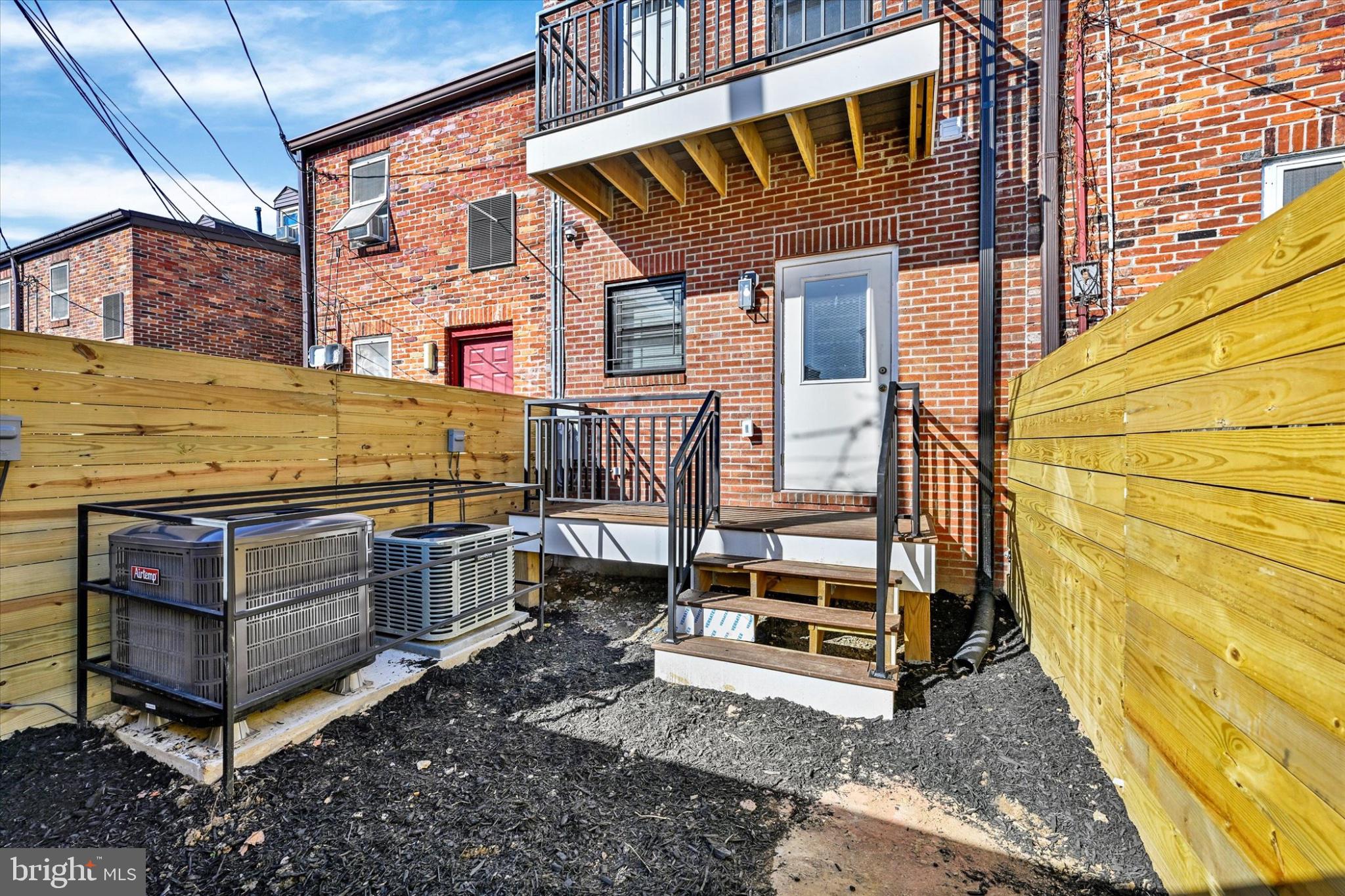 POPPLETON - Residential