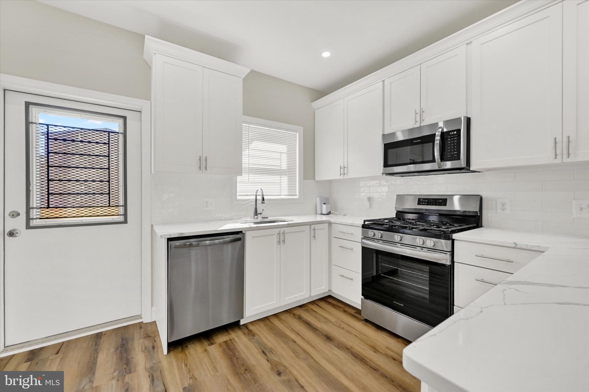 POPPLETON - Residential