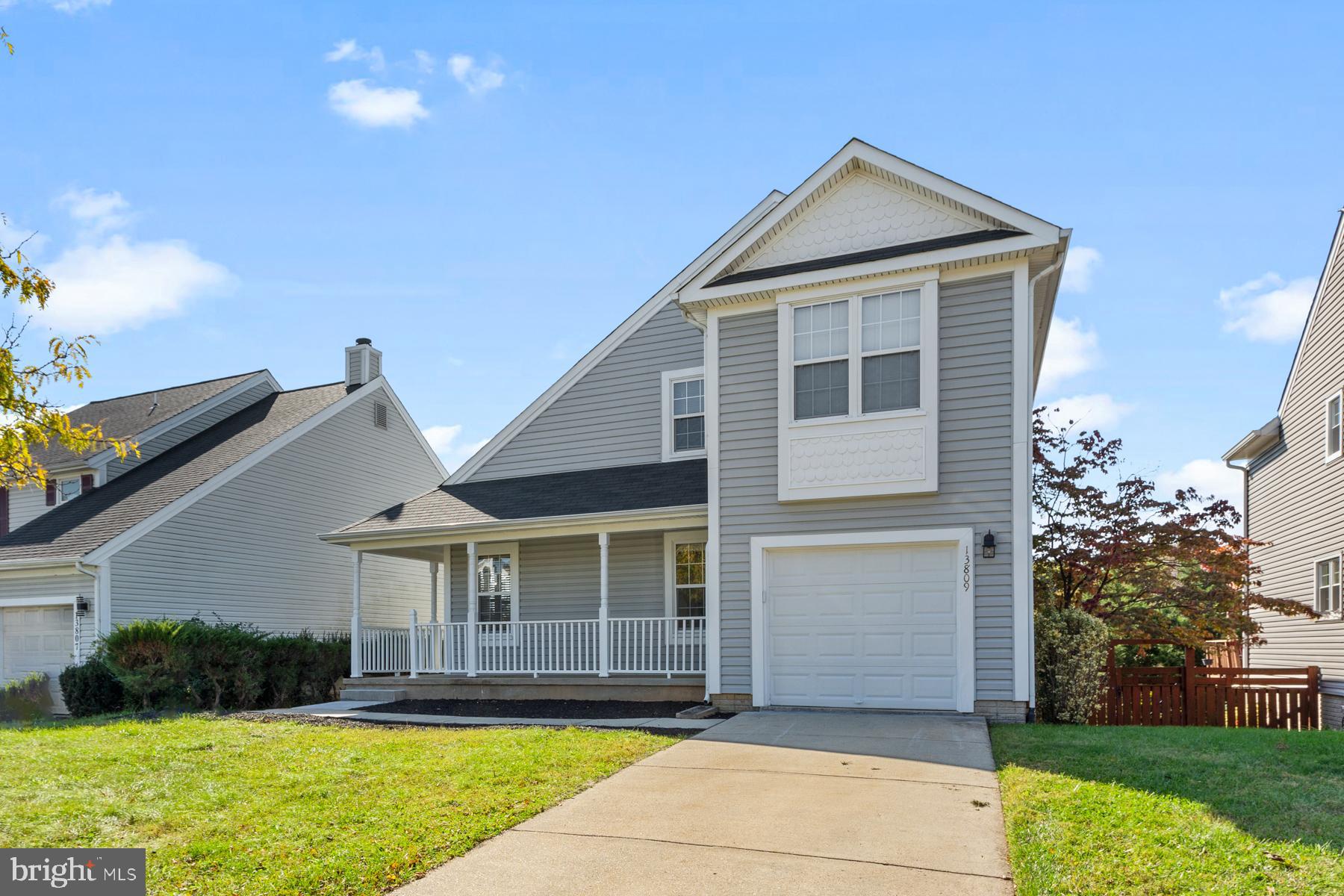 LAUREL LAKES - Residential