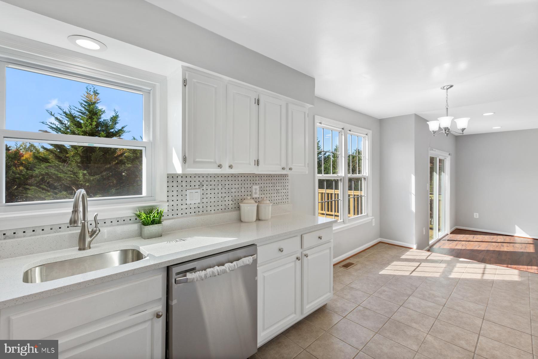 LAUREL LAKES - Residential