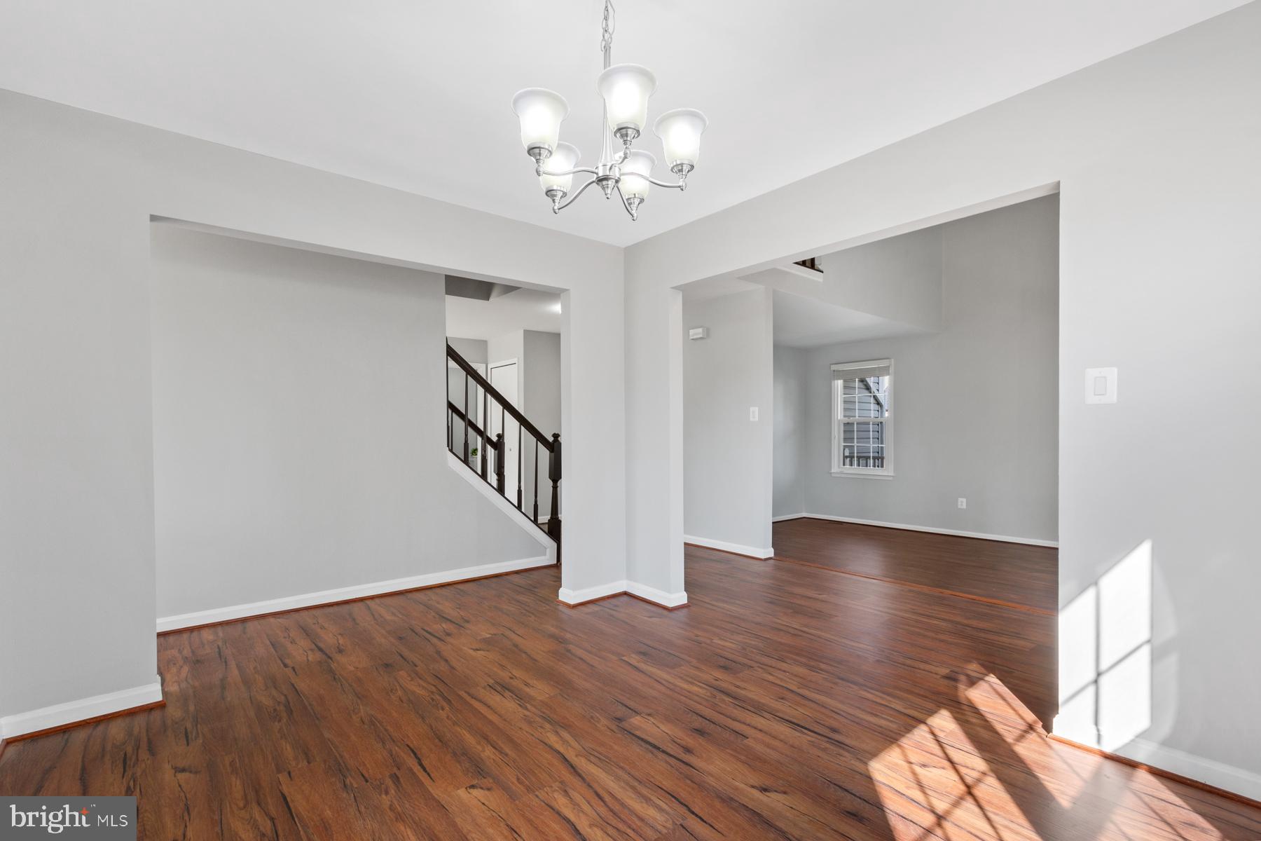 LAUREL LAKES - Residential