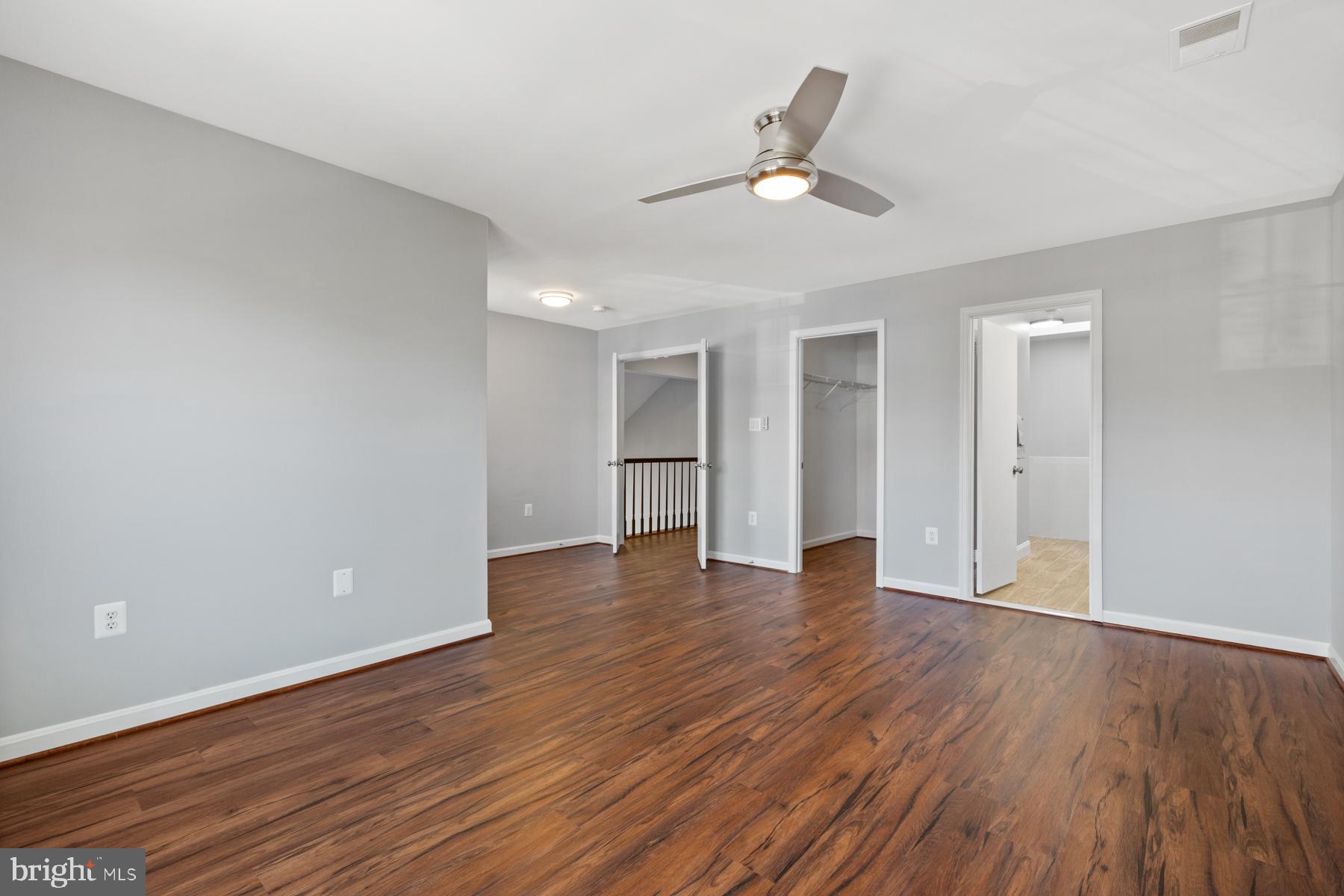 LAUREL LAKES - Residential