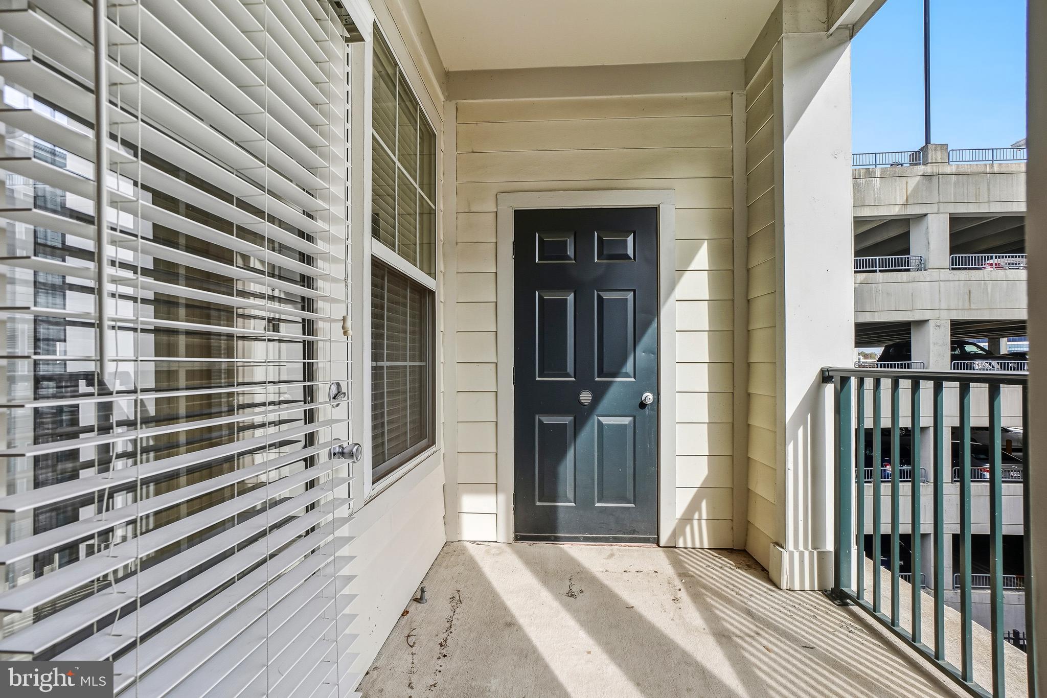 THE COLONNADE AT KENTLANDS - Residential