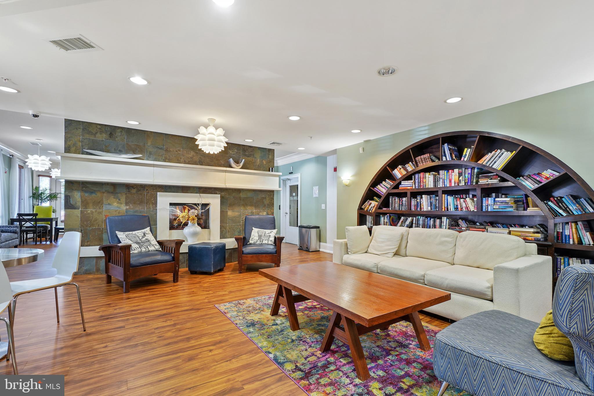 THE COLONNADE AT KENTLANDS - Residential