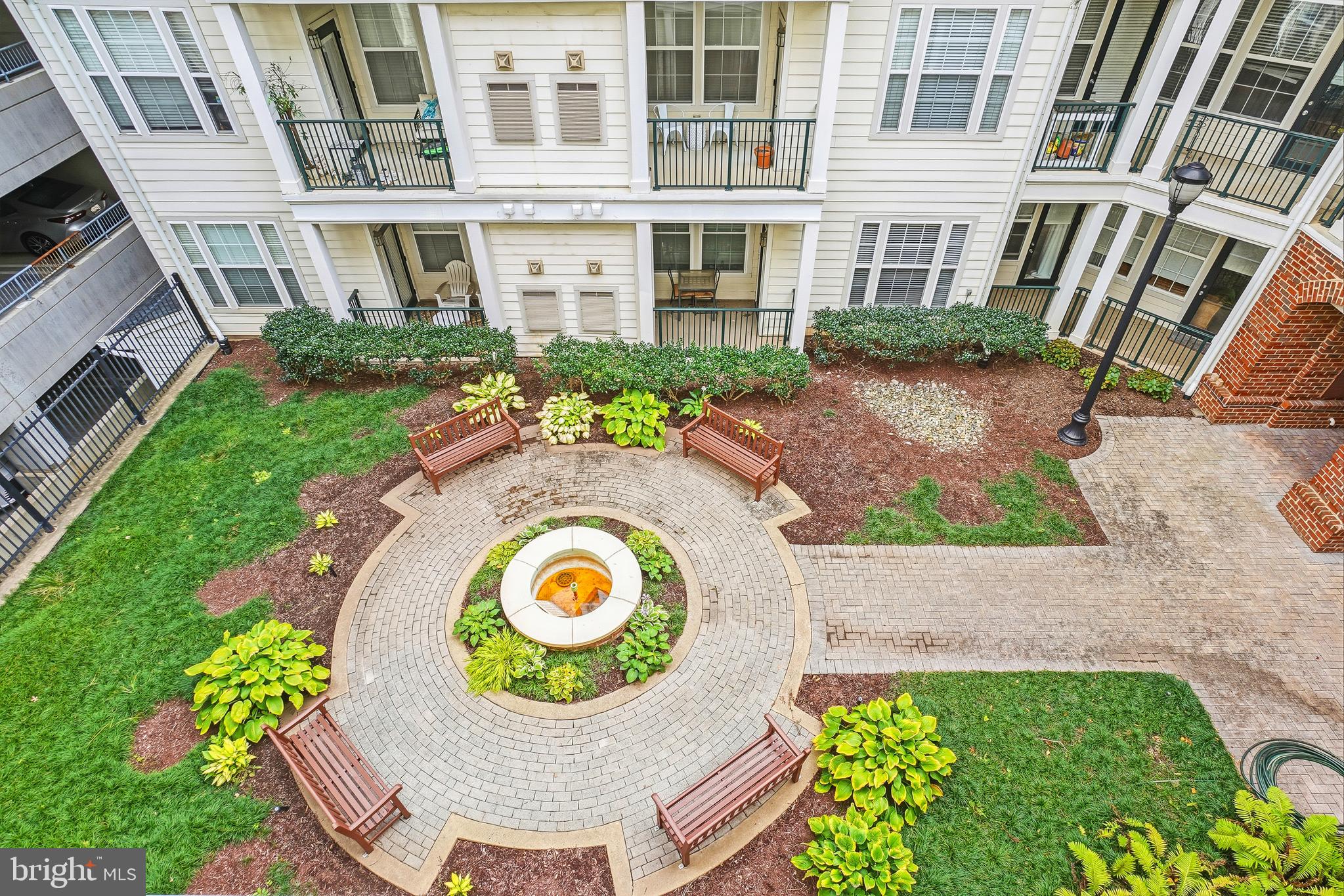 THE COLONNADE AT KENTLANDS - Residential