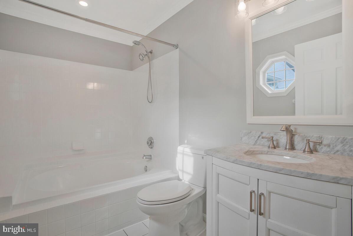 GREENBELT LAKE VILLAGE - Residential