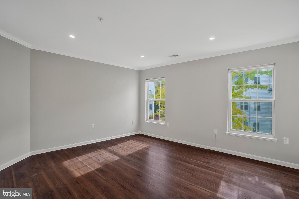 GREENBELT LAKE VILLAGE - Residential