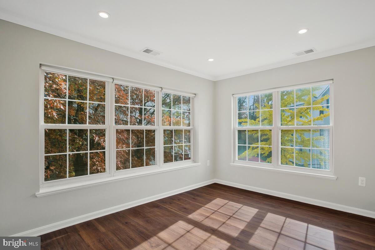 GREENBELT LAKE VILLAGE - Residential