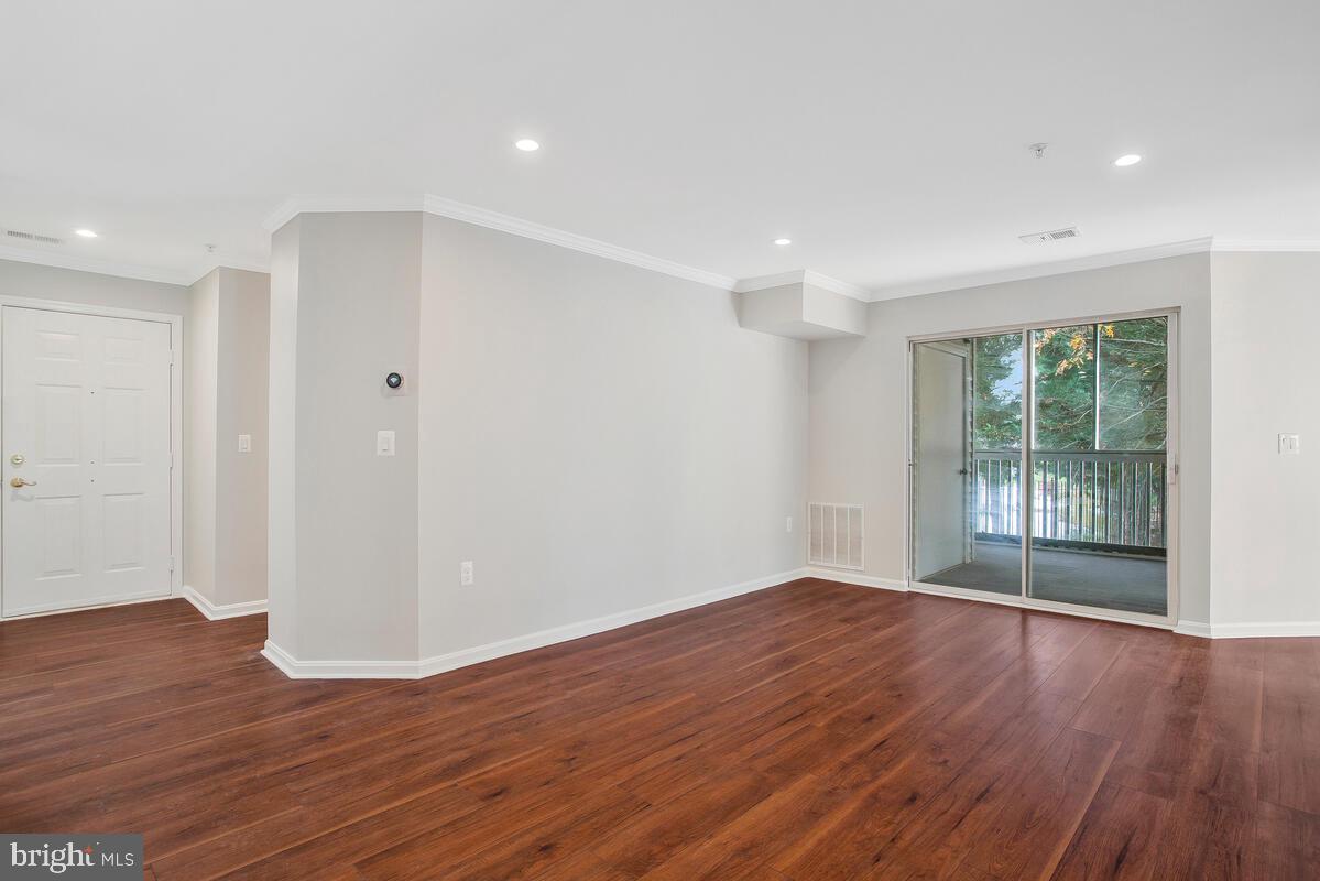 GREENBELT LAKE VILLAGE - Residential