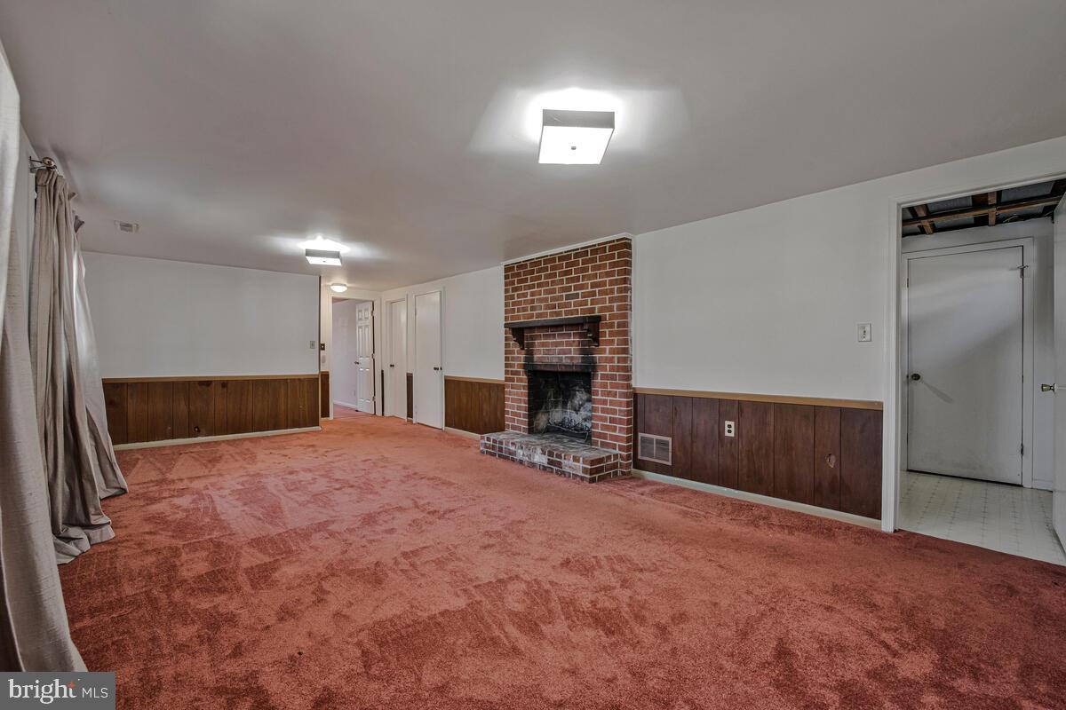 CALVERTON - Residential