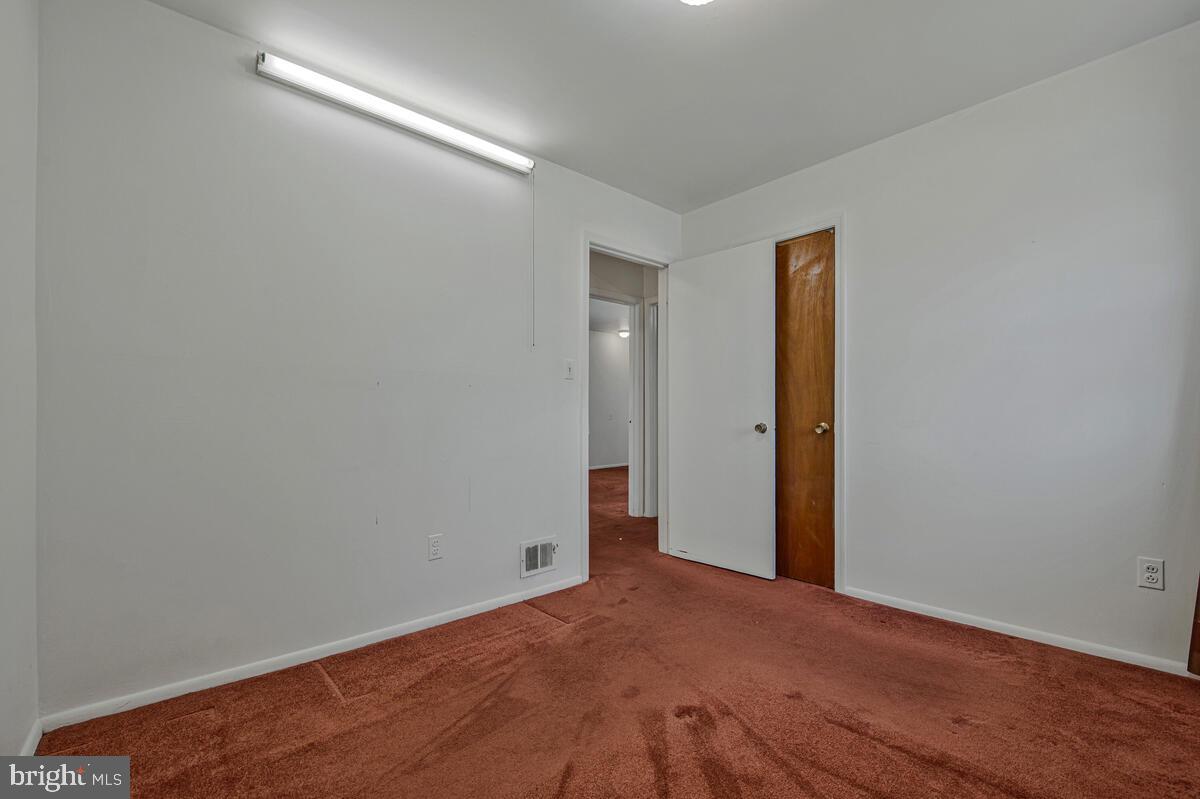 CALVERTON - Residential