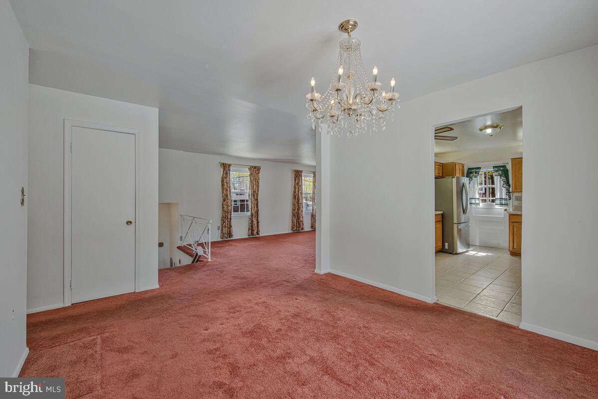 CALVERTON - Residential