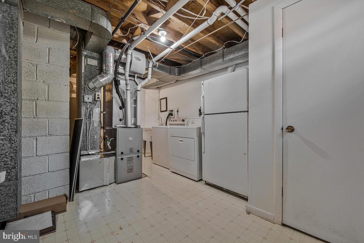 CALVERTON - Residential