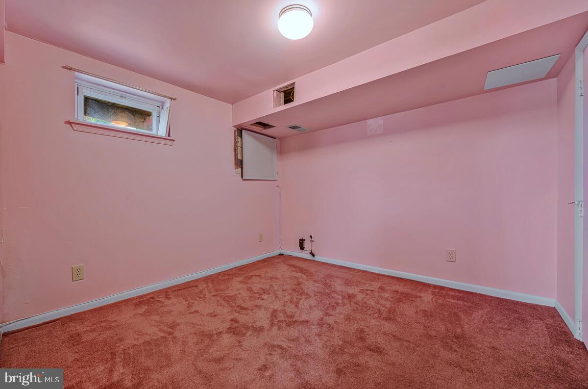 CALVERTON - Residential