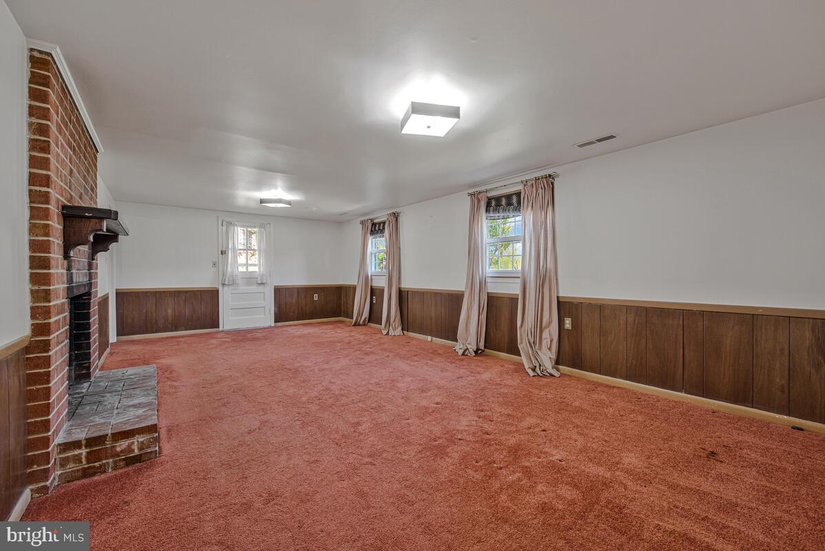 CALVERTON - Residential