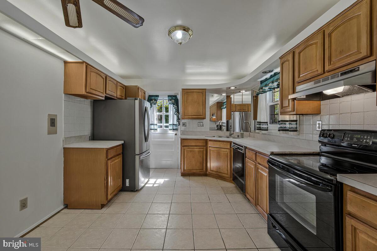 CALVERTON - Residential