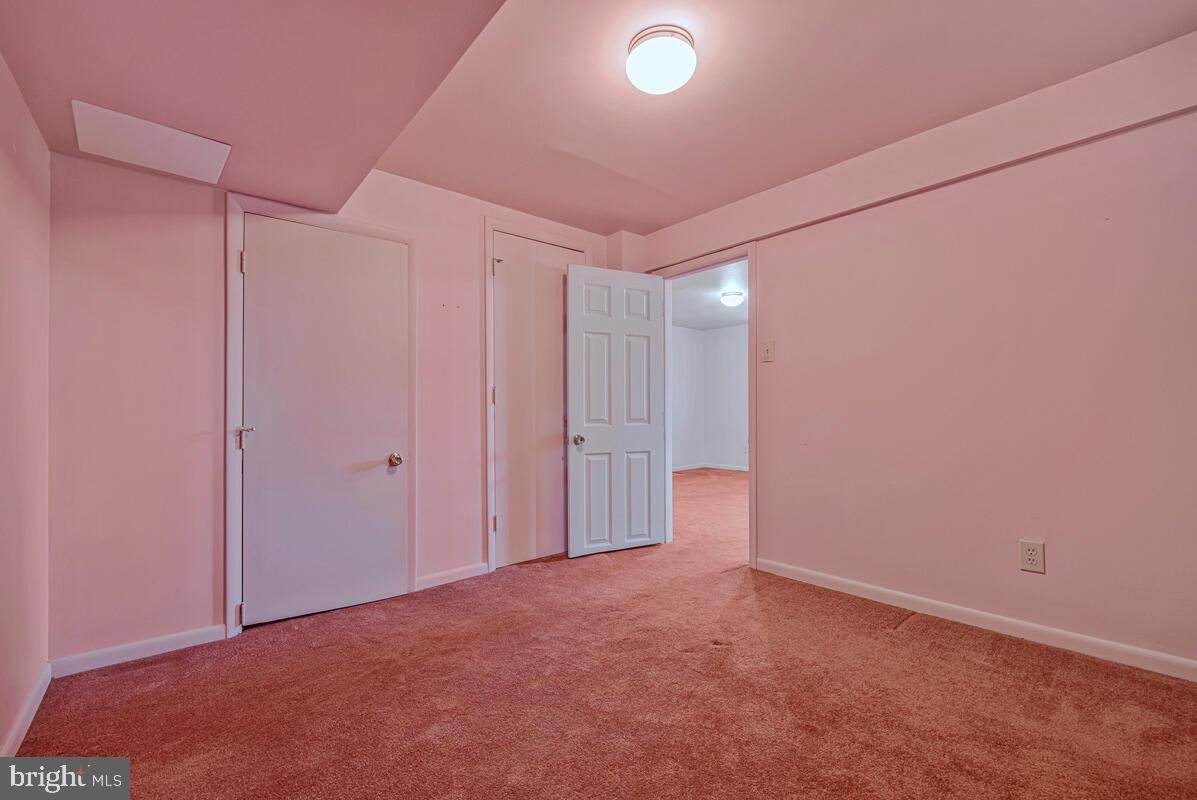 CALVERTON - Residential