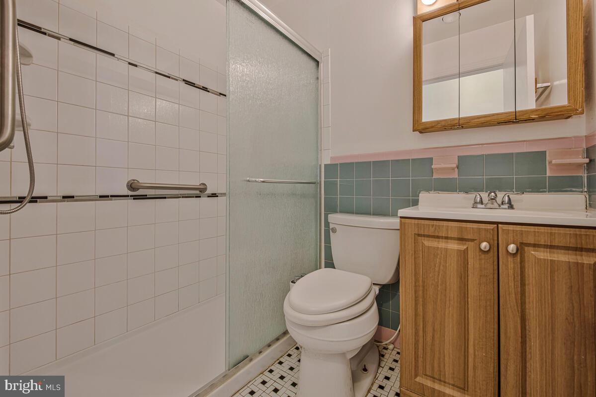 CALVERTON - Residential