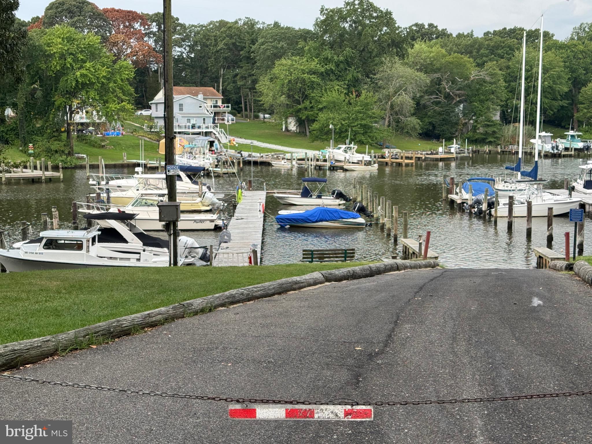 SYLVAN VIEW ON MAGOTHY - Residential