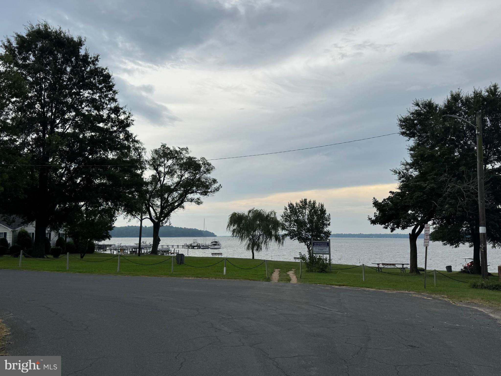 SYLVAN VIEW ON MAGOTHY - Residential