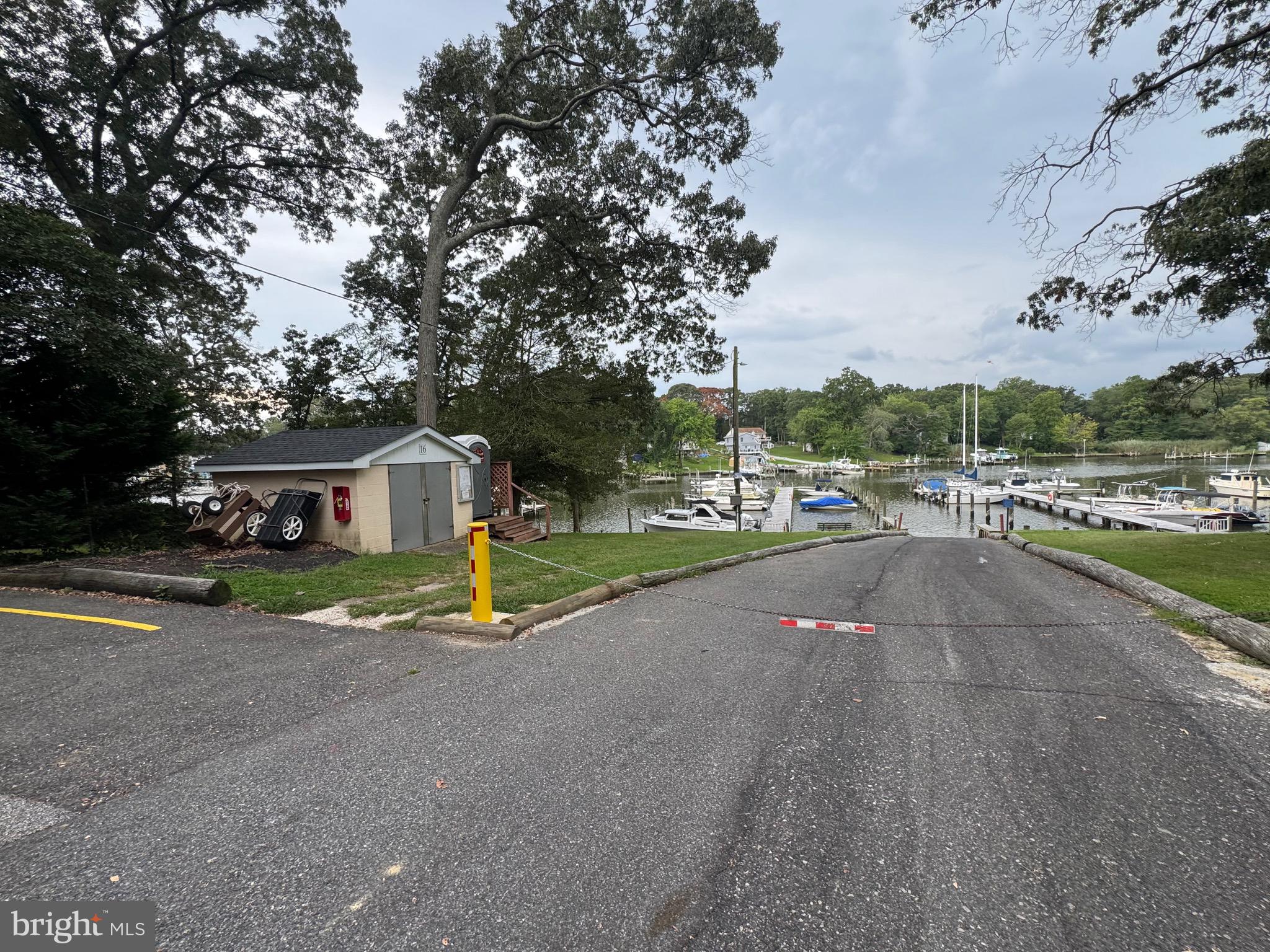 SYLVAN VIEW ON MAGOTHY - Residential