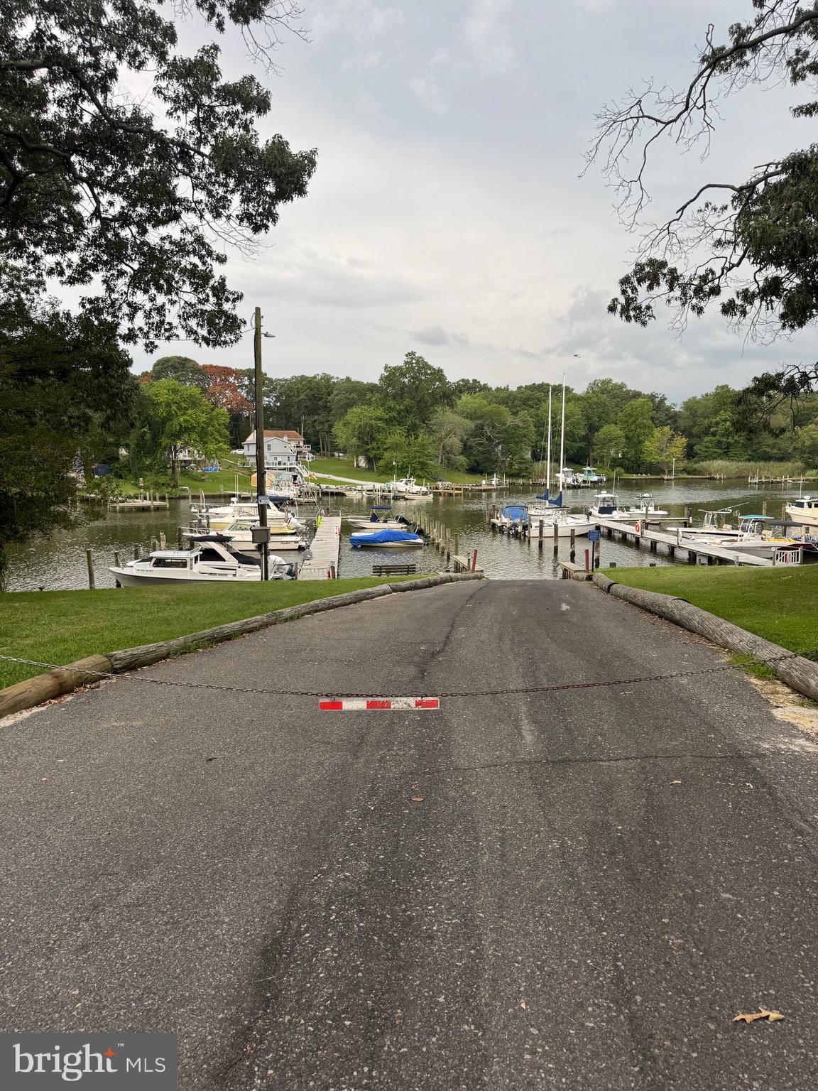 SYLVAN VIEW ON MAGOTHY - Residential