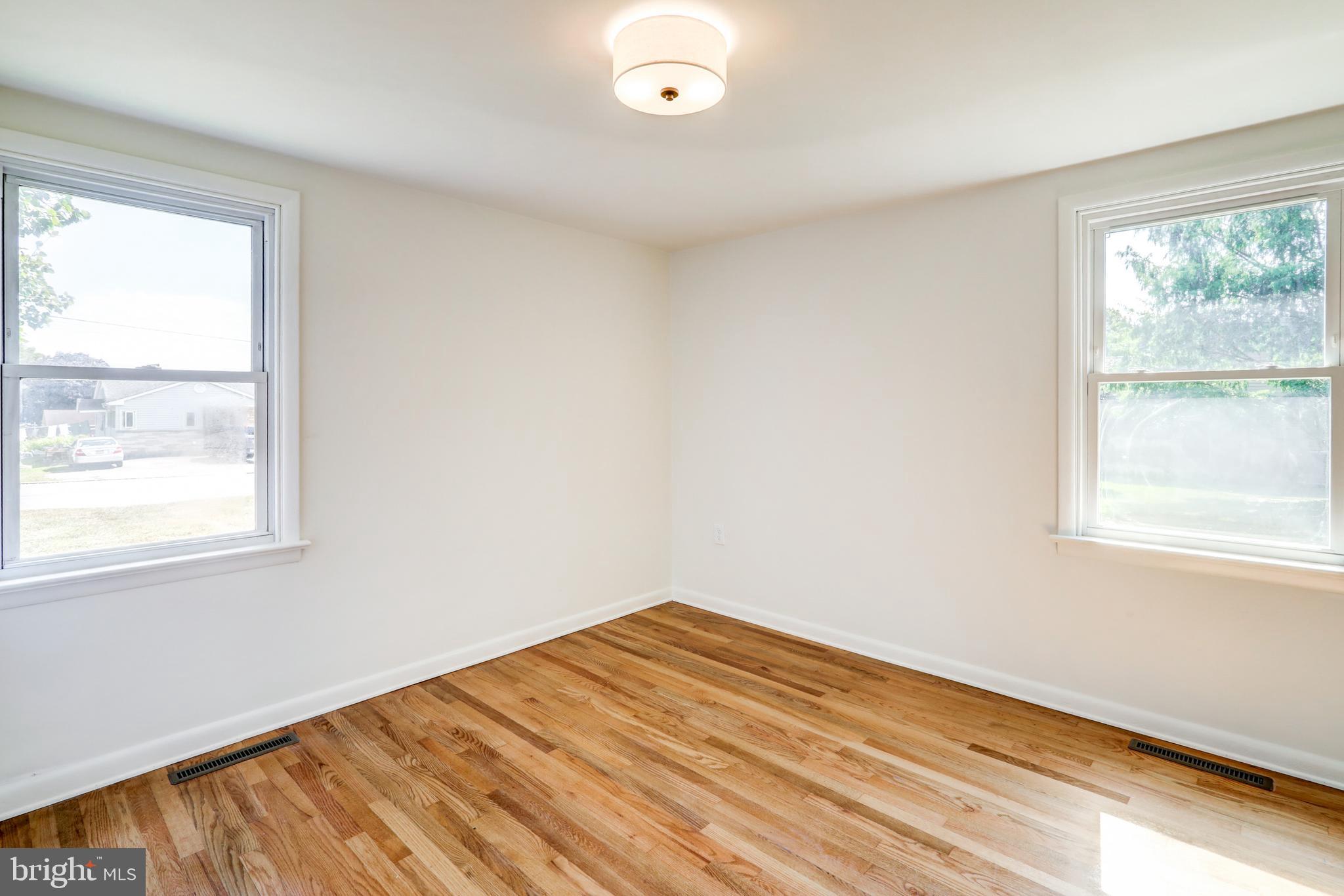 SOUTH MIDDLETON TWP - Residential