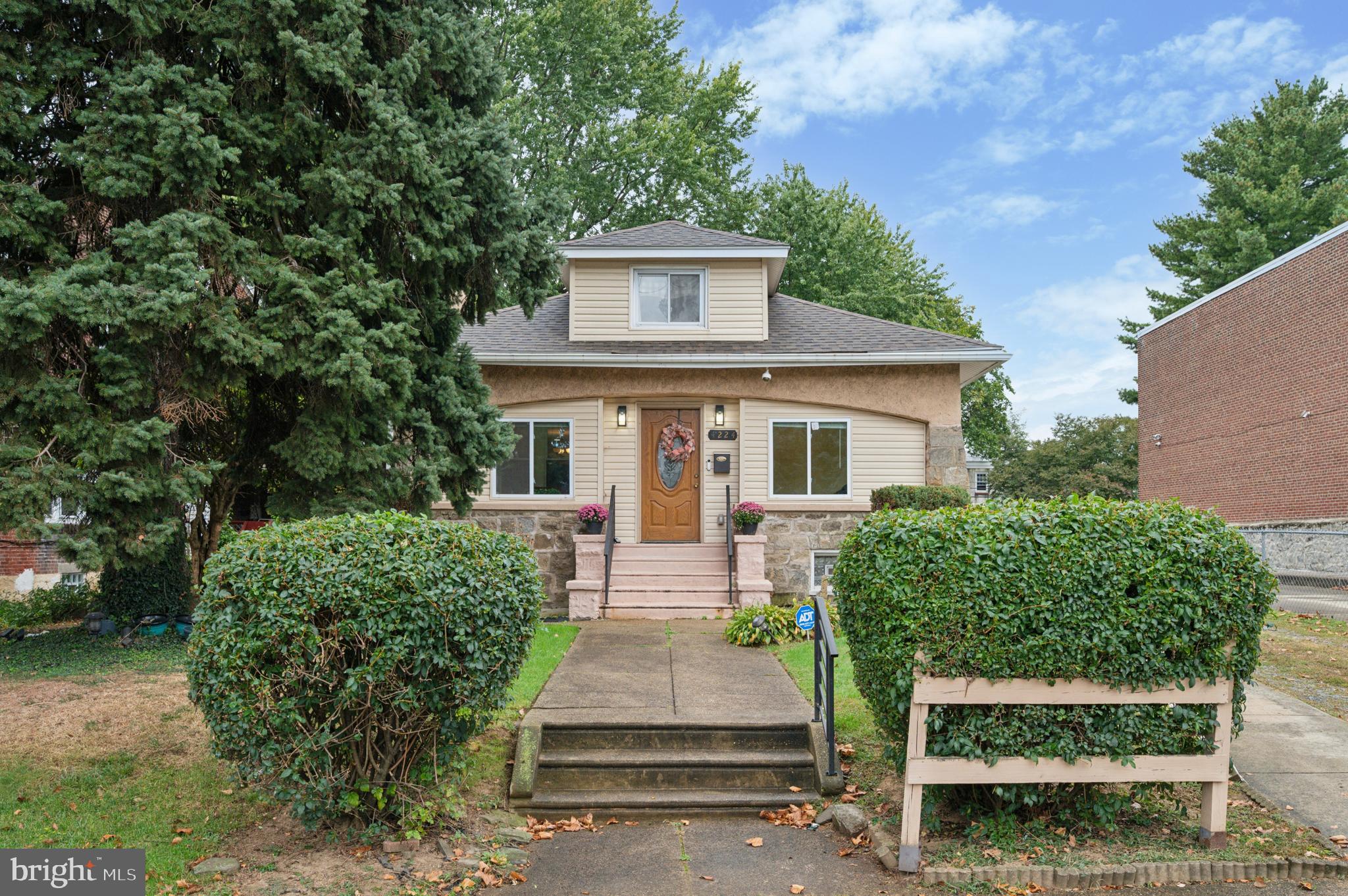 MAYFAIR - Residential