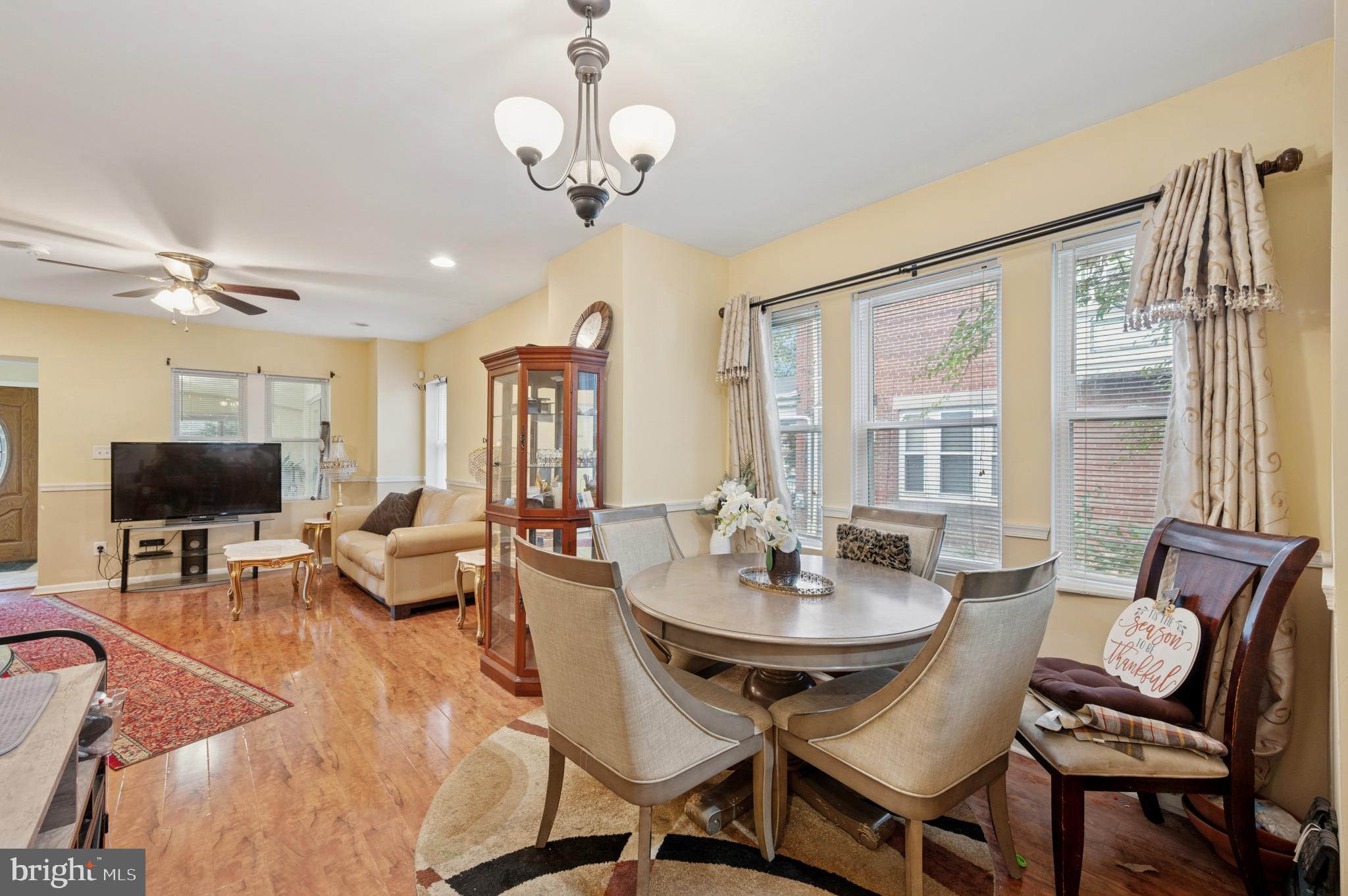 MAYFAIR - Residential